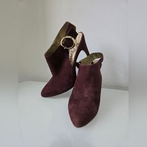 SAM EDELMAN Julian Suede Leather Burgundy Bootie Heels with Back Strap. Size 10M
